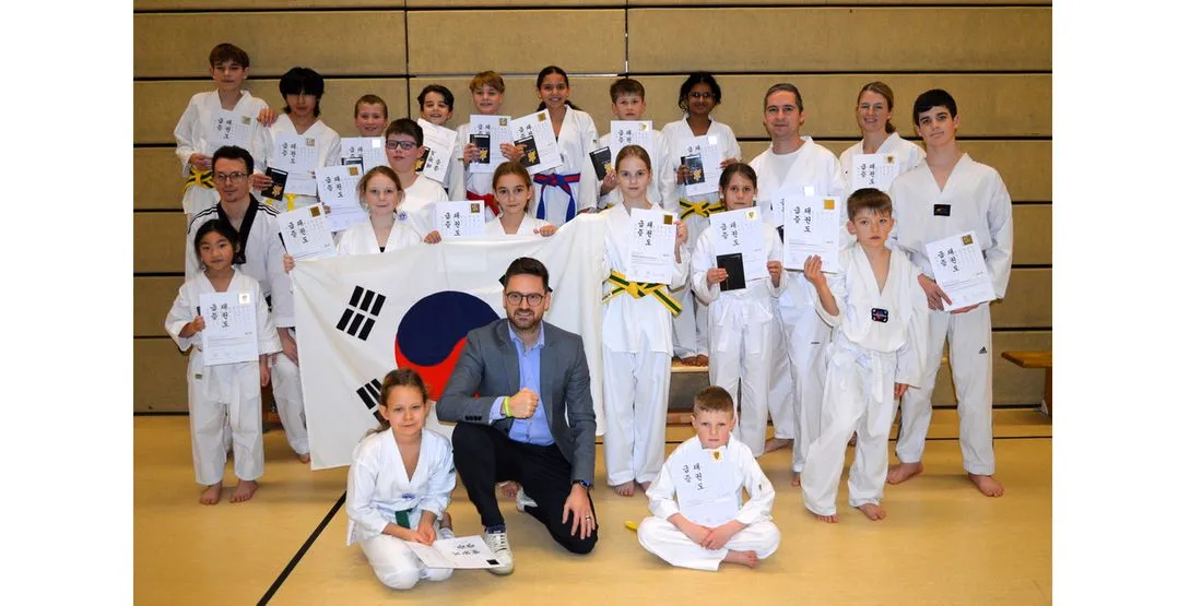 Winterprüfung: Erfolgreicher Jahresabschluss für Taekwondo-Club Freigericht