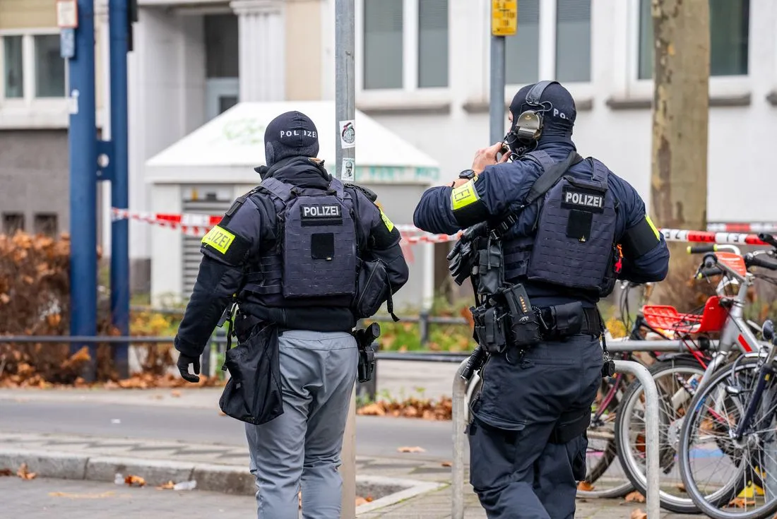 Nach Explosion in Offenbach: Polizei stoppt Peugeot auf A3