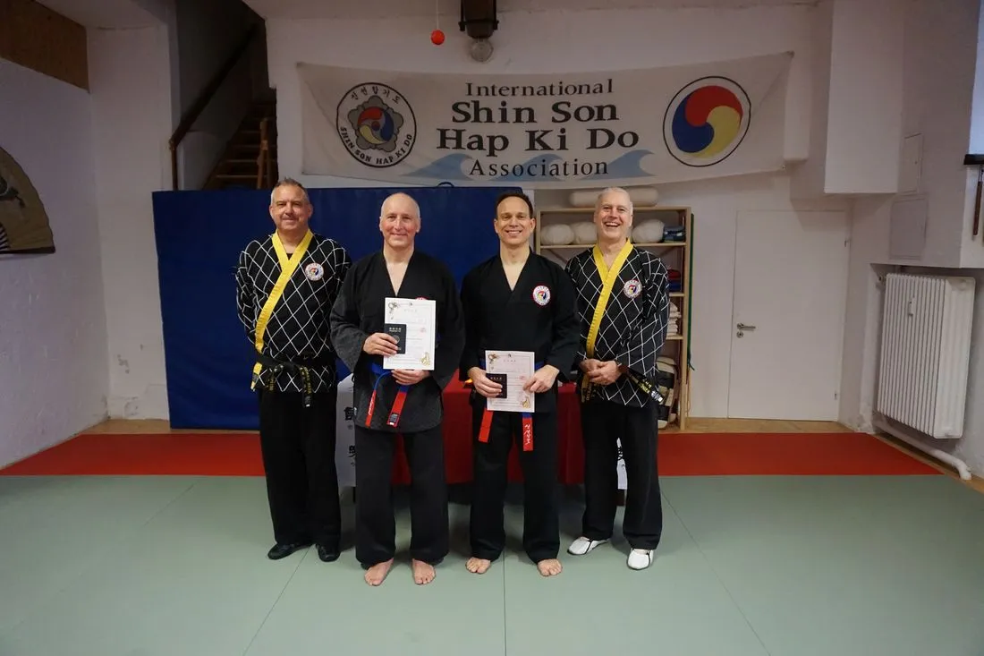 Erfolgreiche 51. Shinson Hapkido Kup-Prüfung im Dojang Hasselroth