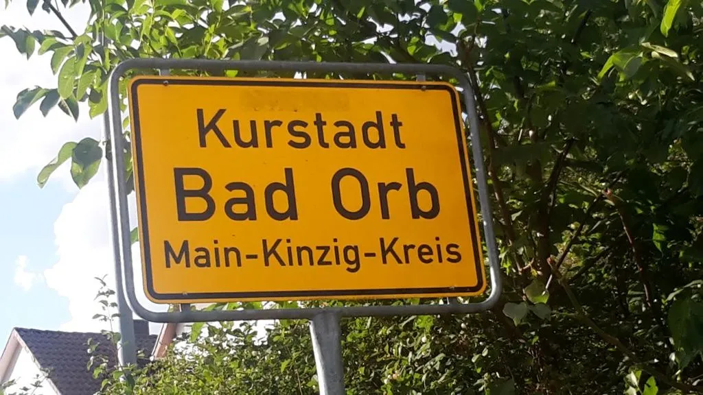 Stadt Bad Orb informiert über Öffnungs- und Schließzeiten