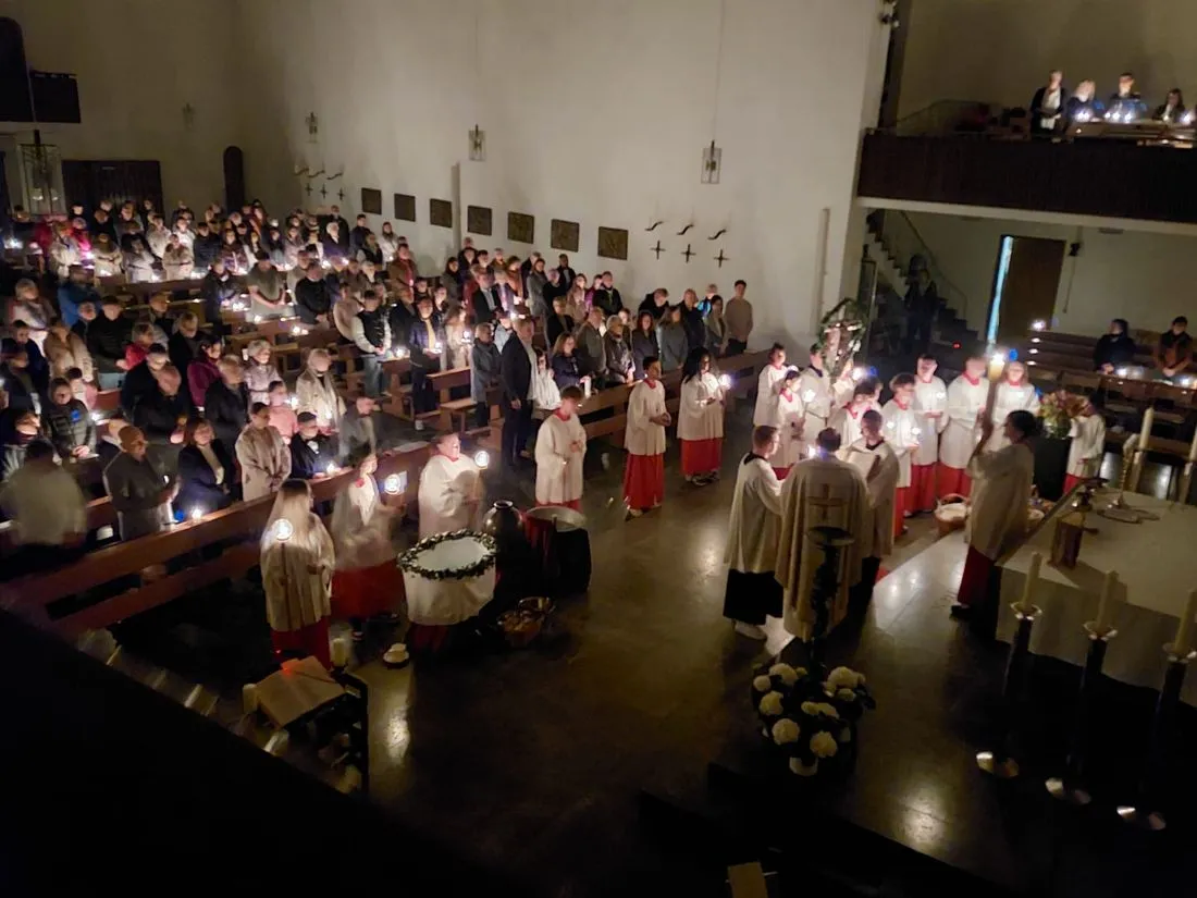 Festliche Ostergottesdienste mit Taufen und Aufnahmen in die Kirche