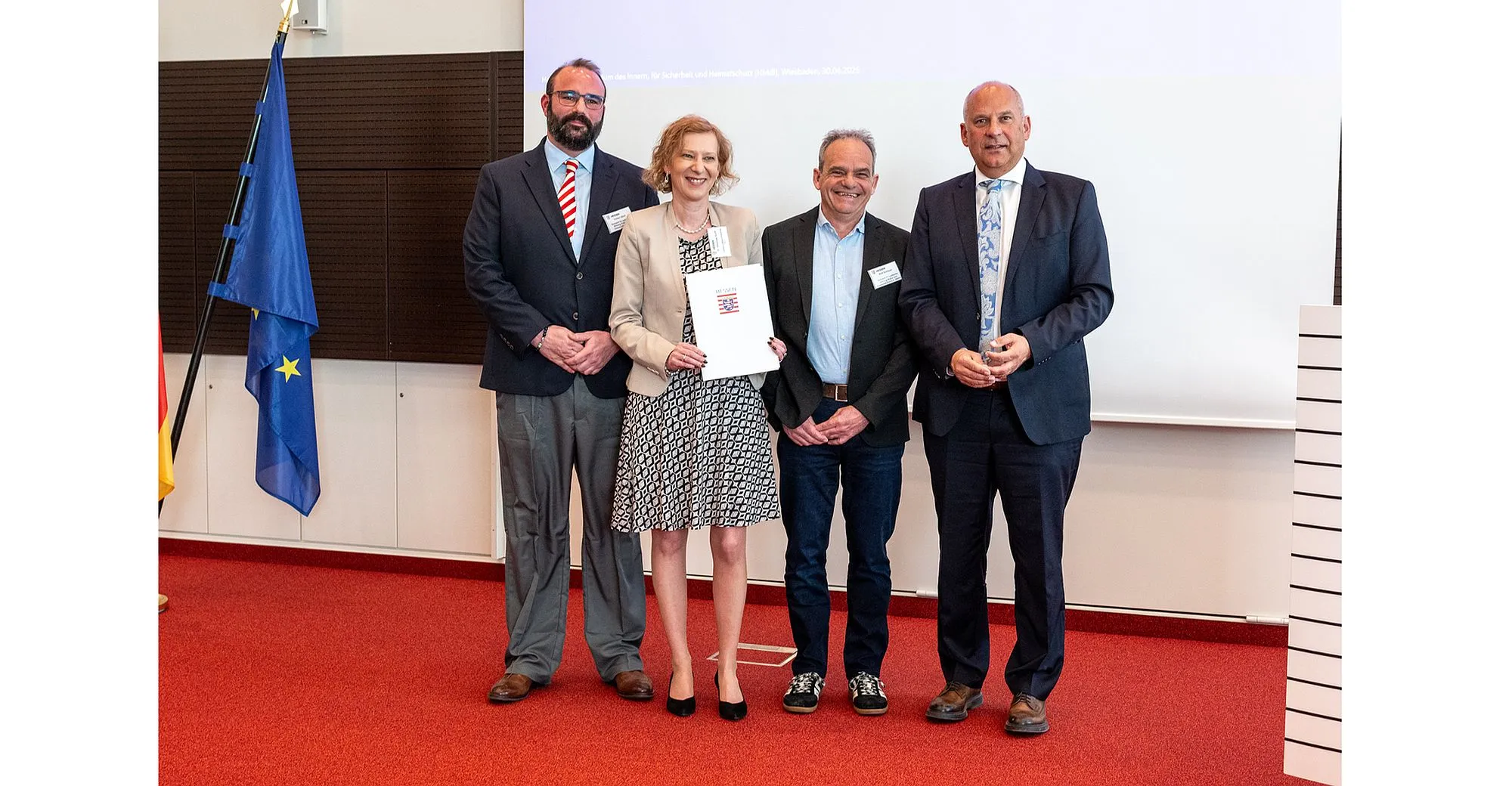 Neues Präventionsnetzwerk gegen Linksextremismus