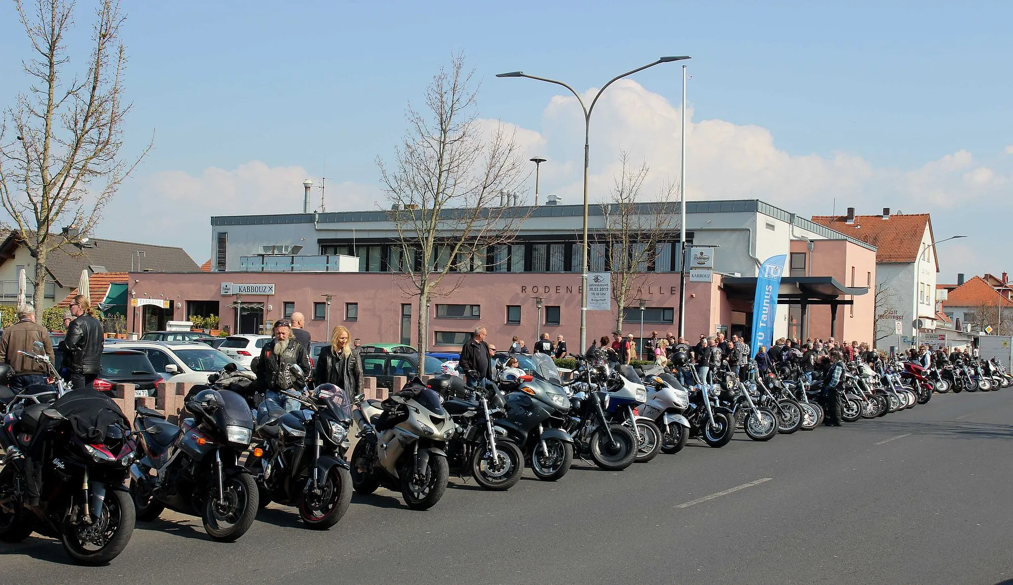 Motorradbekleidung: So gelingen Schutz und Komfort von Kopf bis Fuß