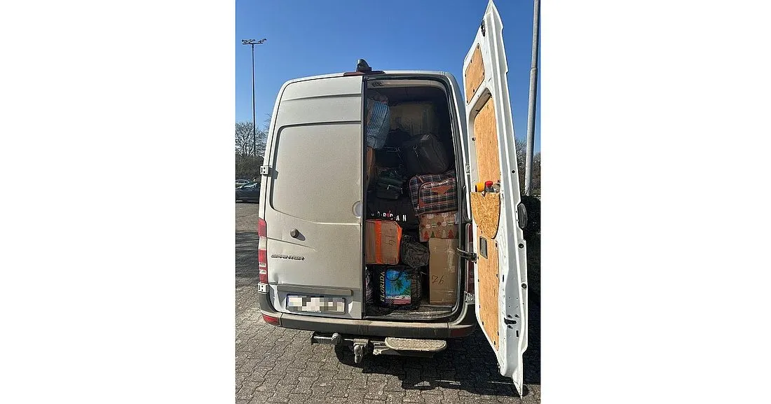80 Prozent zu viel: Deutlich überladener Kleintransporter gestoppt