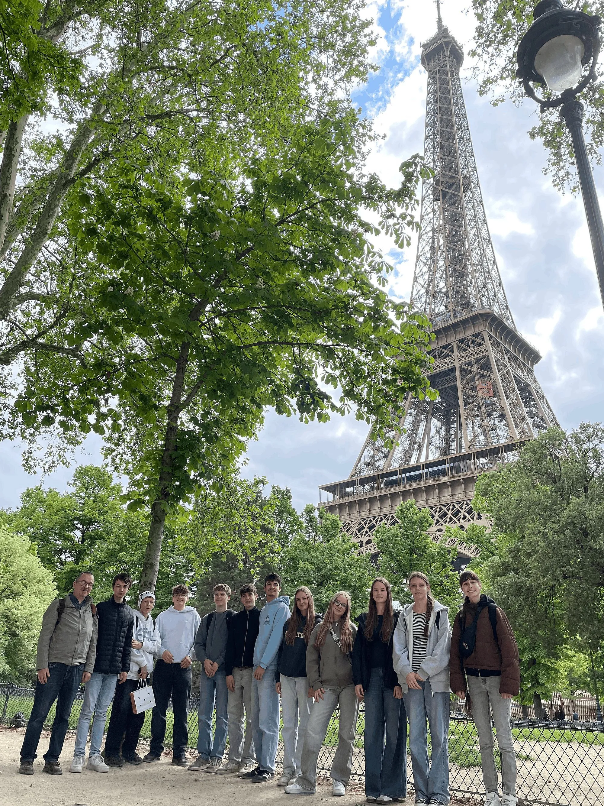 Hans-Elm-Schüler erkundeten Paris zu Lande, zu Wasser und unter der Erde