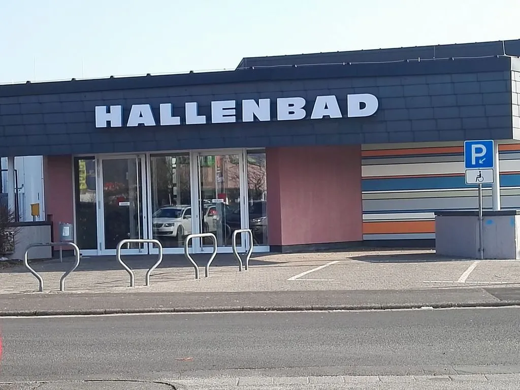 Gelnhausen: Exhibitionistische Handlungen in der Hallenbad-Sauna