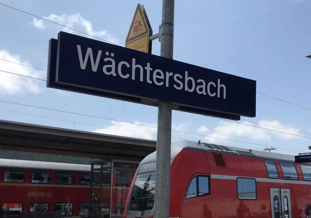 Wächtersbach: 66-Jähriger beim Überqueren der Gleise von Zug erfasst